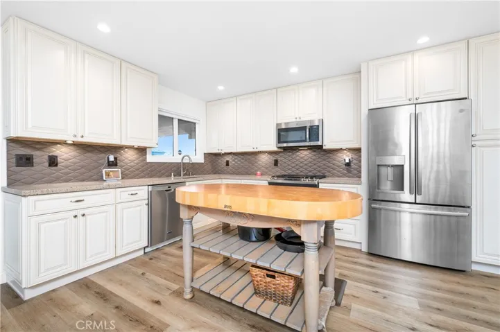10152 Forrestal Drive, Huntington Beach, California 92646