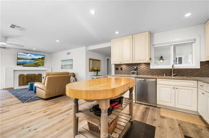 10152 Forrestal Drive, Huntington Beach, California 92646