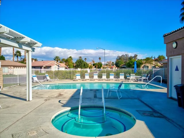 43-82548 Grant Dr-38