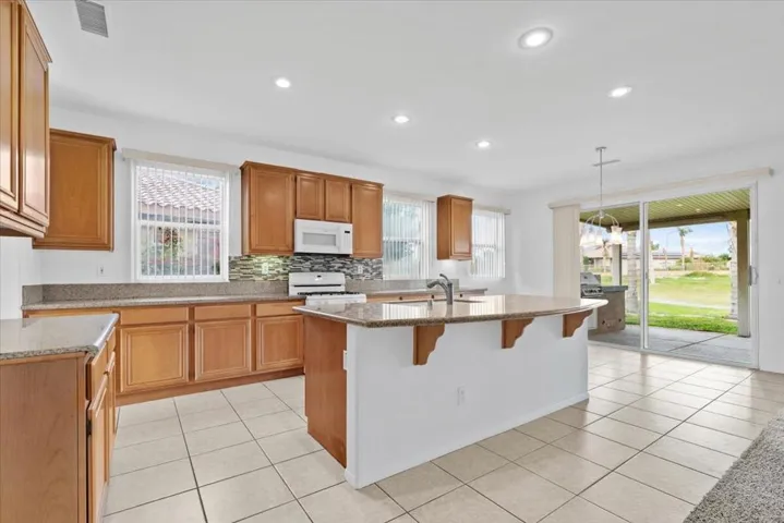 09-82548 Grant Dr-11