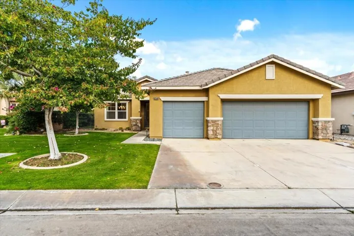 01-82548 Grant Dr-1