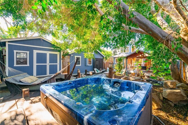 Jacuzzi
