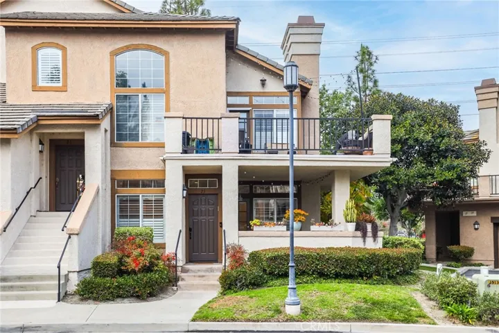 This RARE single level condo is ideally situated at the end of the building and near Argonaut park.  This turnkey condo has been recently remodeled and is steps to the association pool and spa.