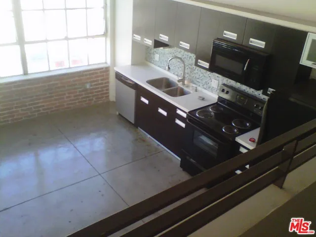 300 E 9th Street 502, Los Angeles, California 90015