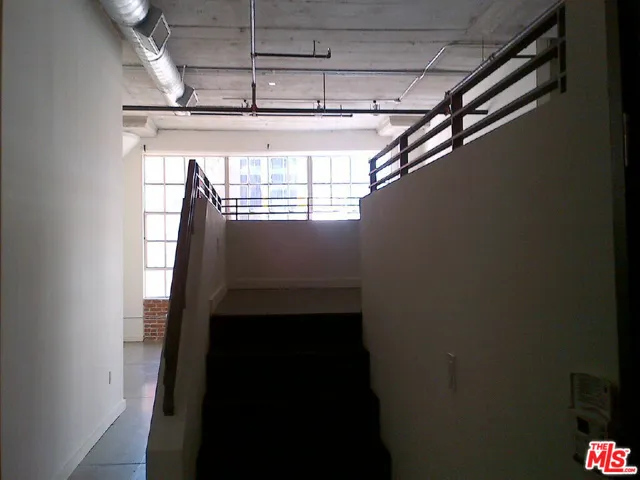 300 E 9th Street 502, Los Angeles, California 90015