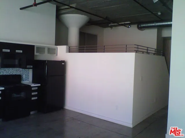 300 E 9th Street 502, Los Angeles, California 90015