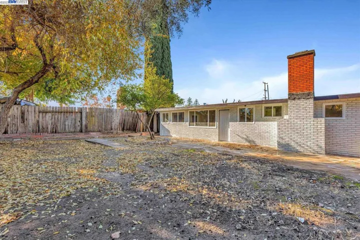 105 Mildred Ave, Pittsburg, California 94565