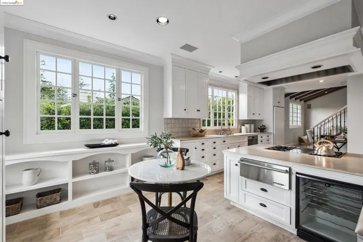 453 Wildwood Ave, Piedmont, California 94611-3819