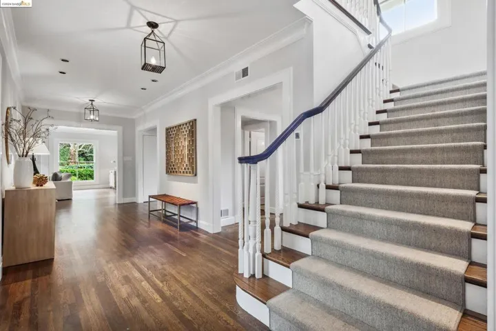 453 Wildwood Ave, Piedmont, California 94611-3819