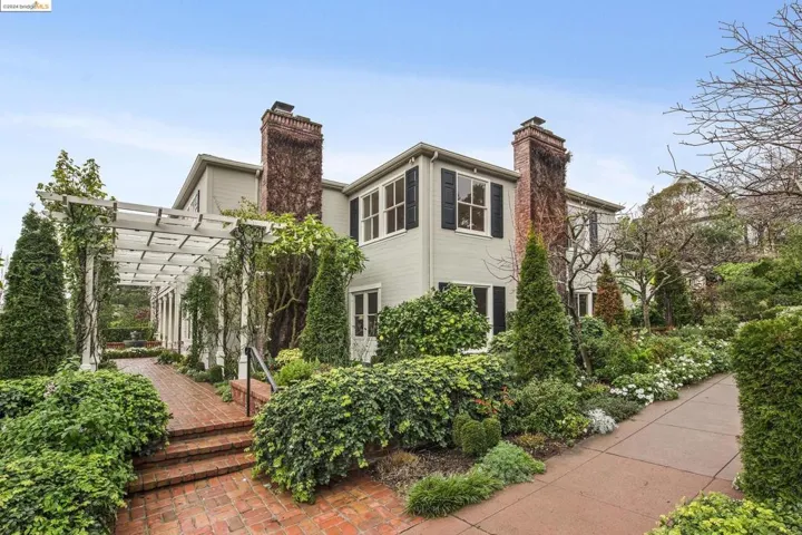 453 Wildwood Ave, Piedmont, California 94611-3819