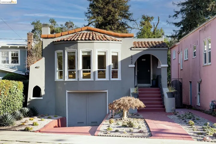 3772 Canon Ave, Oakland, California 94602