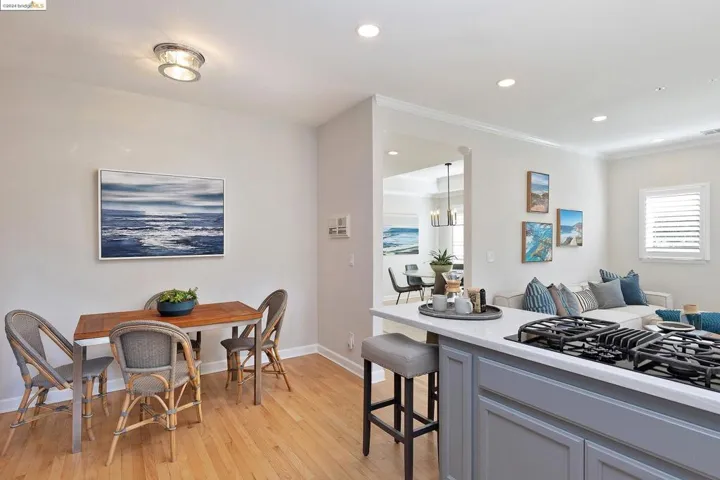 921 Leo Way, Oakland, California 94611-1959