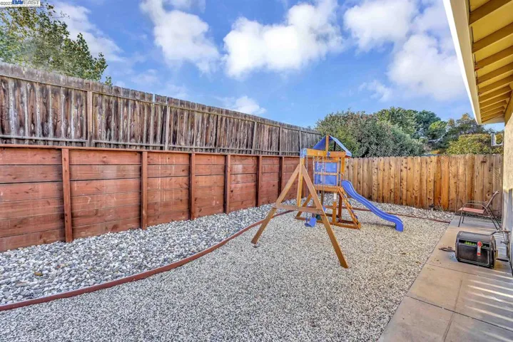 1380 Jewett Ave, Pittsburg, California 94565