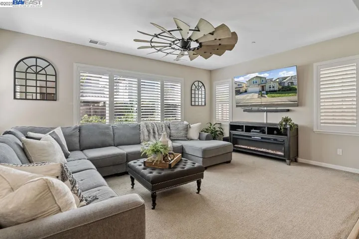 211 Littleton St, Oakley, California 94561