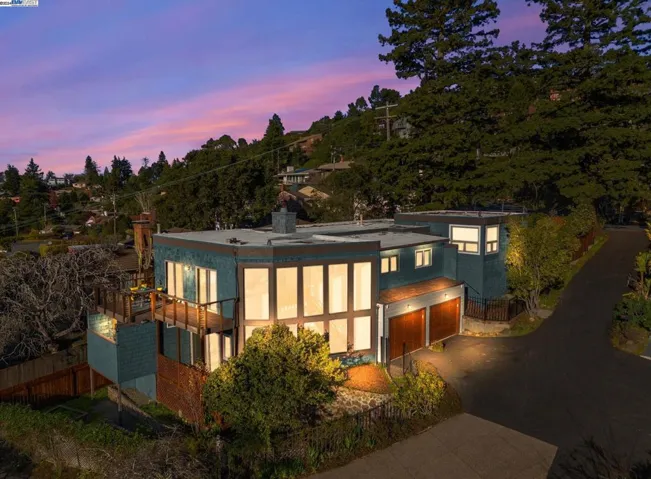 100 Fairlawn Dr, Berkeley, California 94708