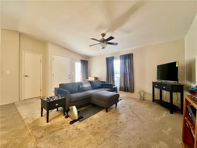 651 Santa Clara Circle, Hemet, California 92543
