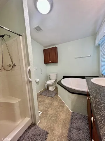 651 Santa Clara Circle, Hemet, California 92543