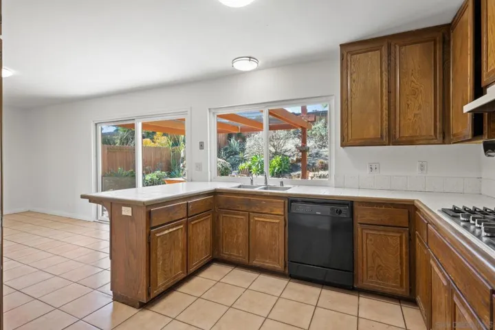 4245 La Portalada Dr, Carlsbad, California 92010