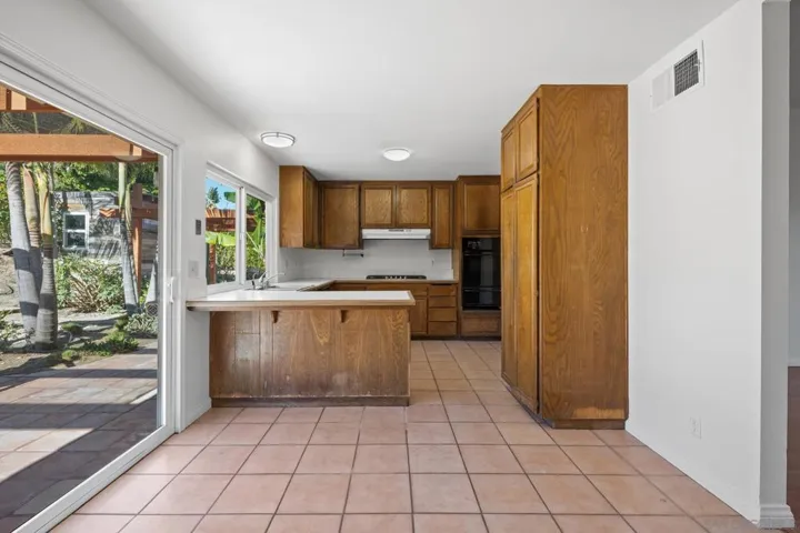 4245 La Portalada Dr, Carlsbad, California 92010