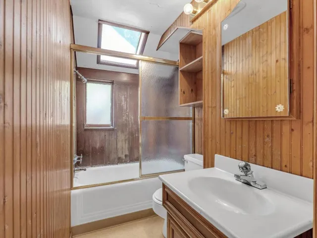 562 Irven Court, Palo Alto, California 94306