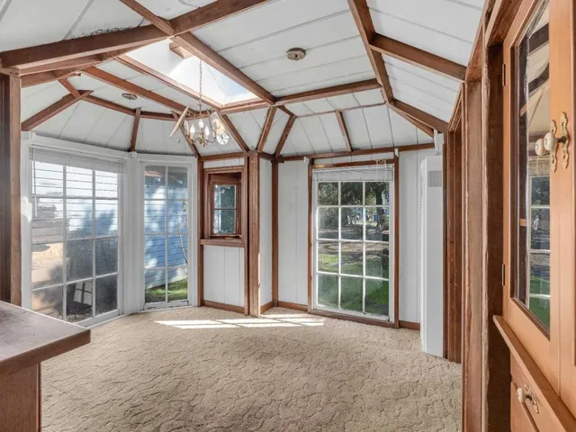 562 Irven Court, Palo Alto, California 94306