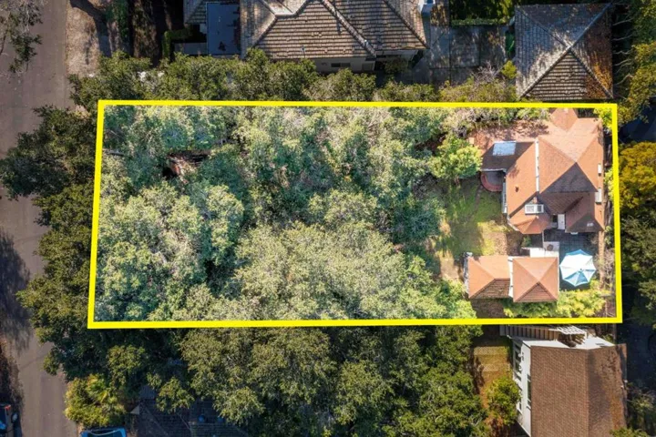 562 Irven Court, Palo Alto, California 94306