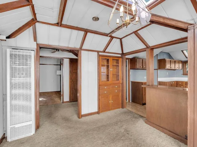 562 Irven Court, Palo Alto, California 94306