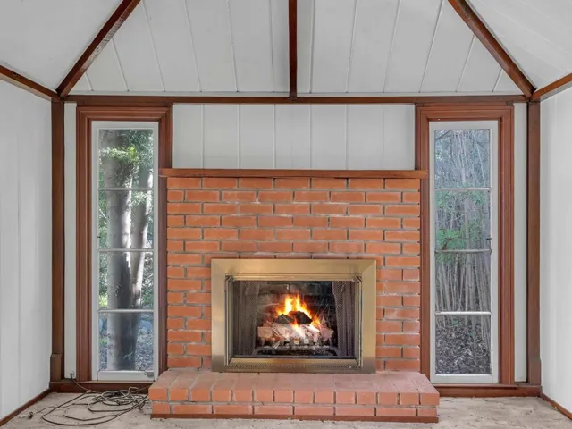 562 Irven Court, Palo Alto, California 94306