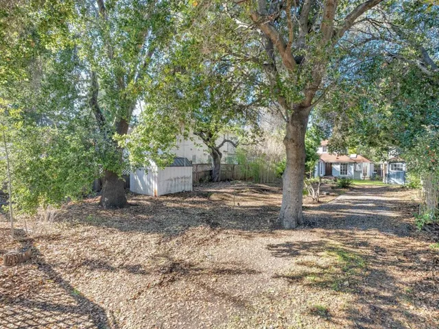 562 Irven Court, Palo Alto, California 94306