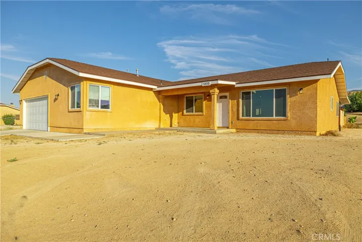 12610 E Avenue X, Pearblossom, California 93553