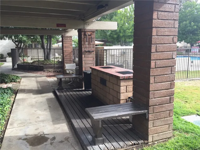 COMMUNITY BBQ AREA