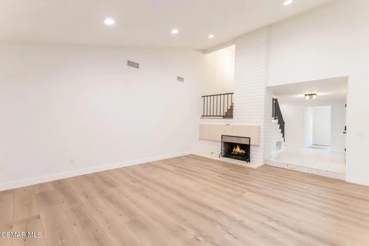 1636 Elmsford Pl  -  HsHProd - 8