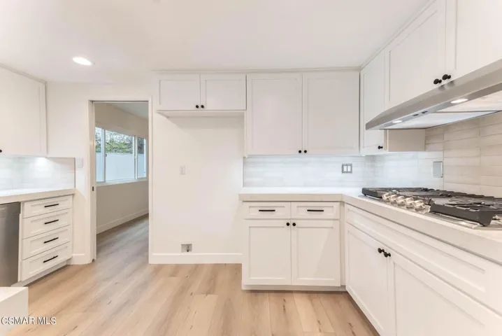1636 Elmsford Pl  -  HsHProd - 17