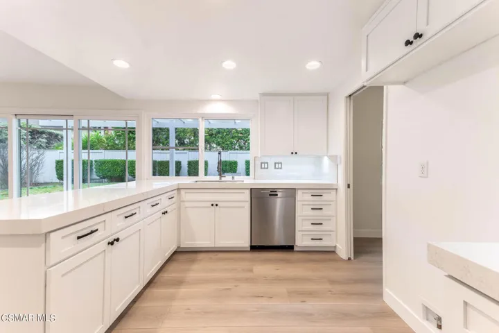1636 Elmsford Pl  -  HsHProd - 19