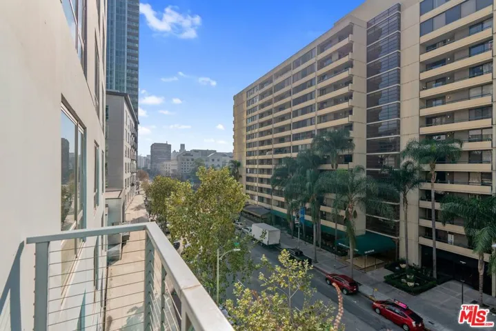645 W 9th Street 401, Los Angeles, California 90015