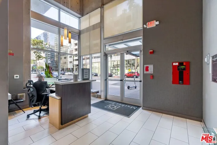645 W 9th Street 401, Los Angeles, California 90015