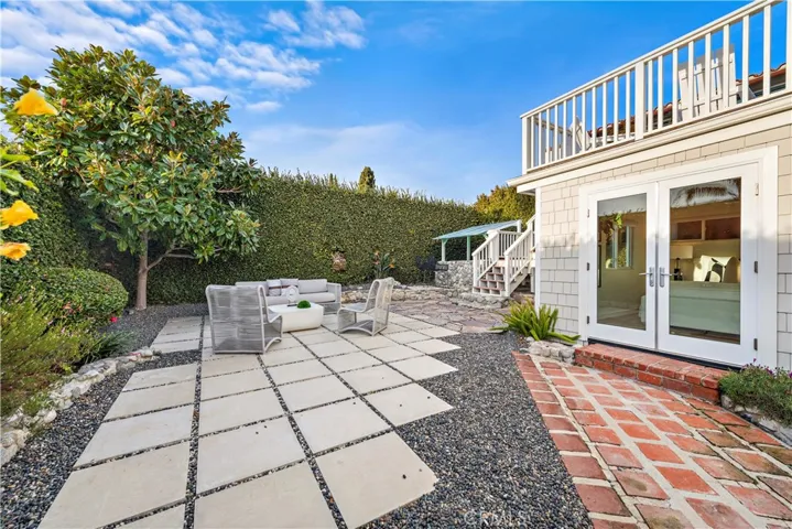594 Brooks Street, Laguna Beach, California 92651