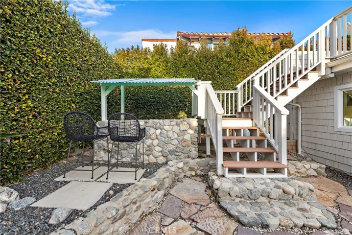 594 Brooks Street, Laguna Beach, California 92651