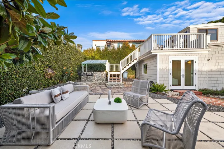 594 Brooks Street, Laguna Beach, California 92651