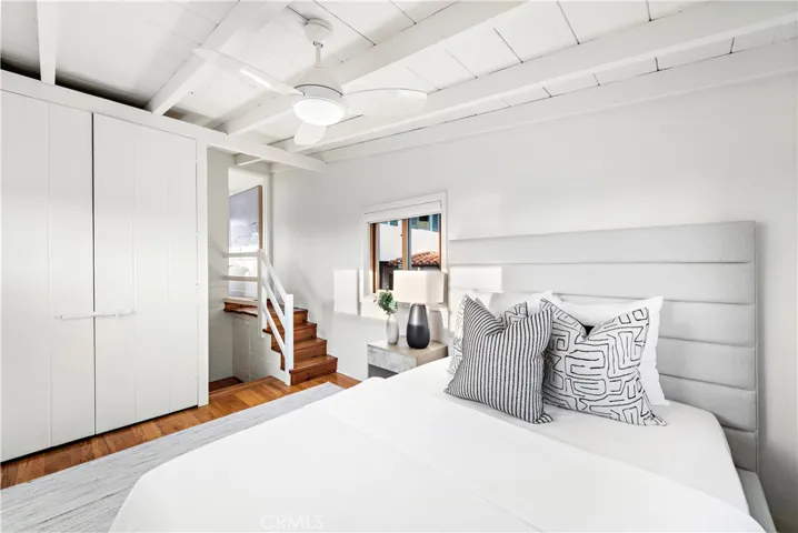 594 Brooks Street, Laguna Beach, California 92651