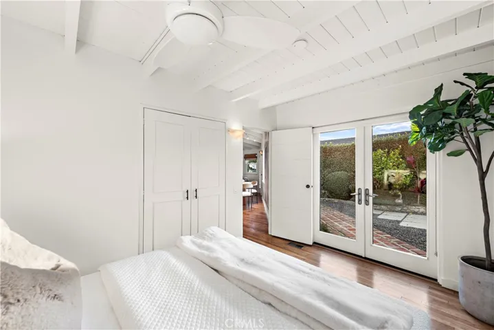594 Brooks Street, Laguna Beach, California 92651