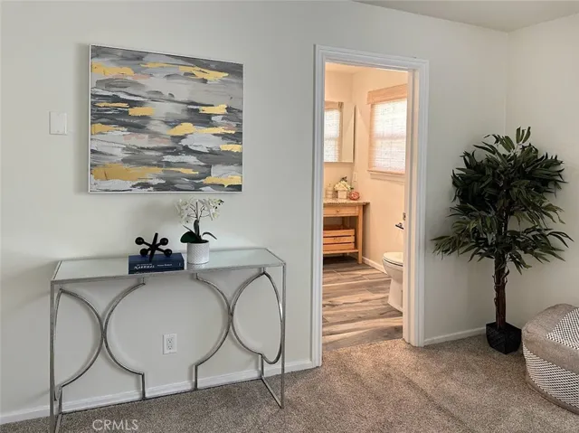 4942 Cahuenga, North Hollywood, California 91601