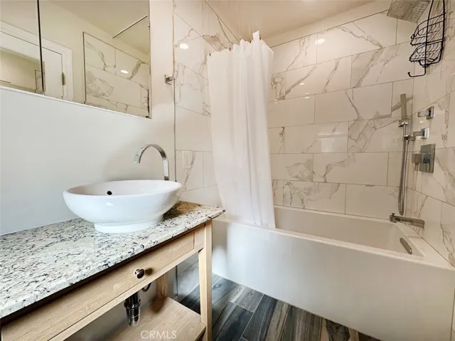 4942 Cahuenga, North Hollywood, California 91601