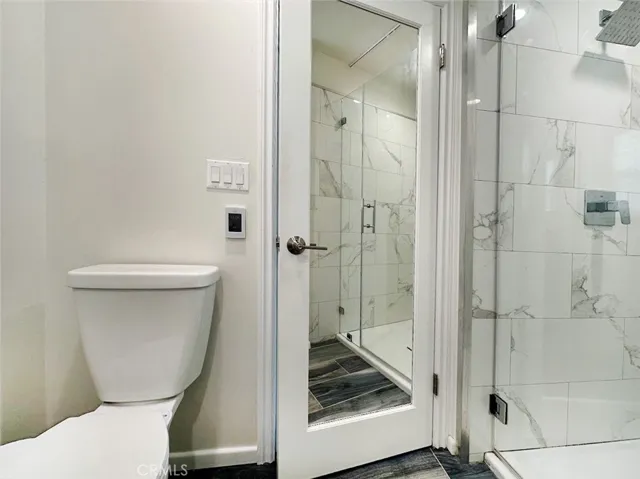 4942 Cahuenga, North Hollywood, California 91601