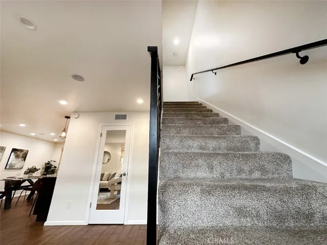 4942 Cahuenga, North Hollywood, California 91601