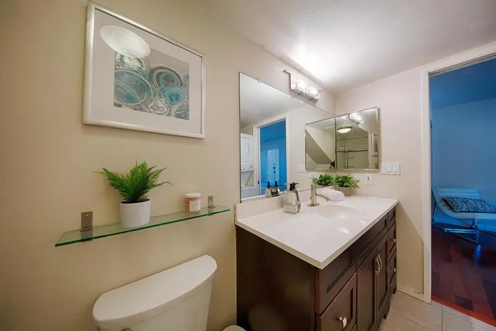566 Vista Avenue, Palo Alto, California 94306