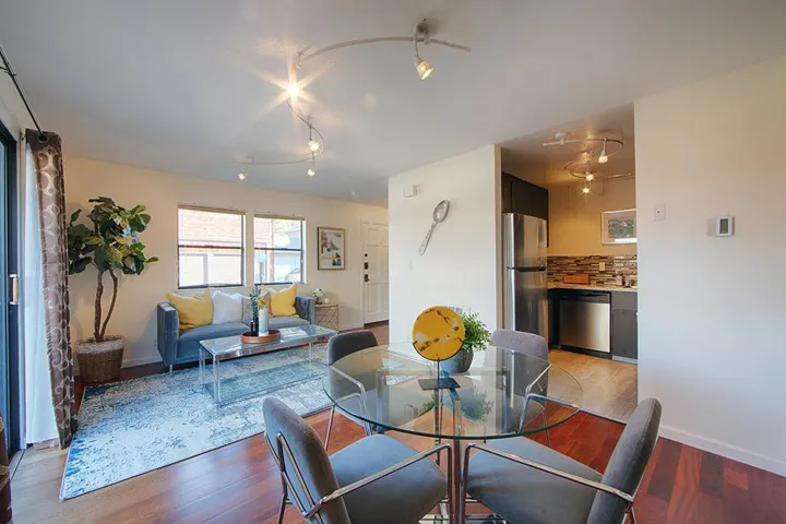566 Vista Avenue, Palo Alto, California 94306