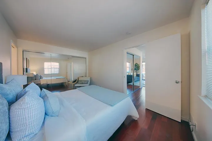 566 Vista Avenue, Palo Alto, California 94306