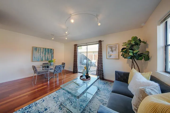 566 Vista Avenue, Palo Alto, California 94306