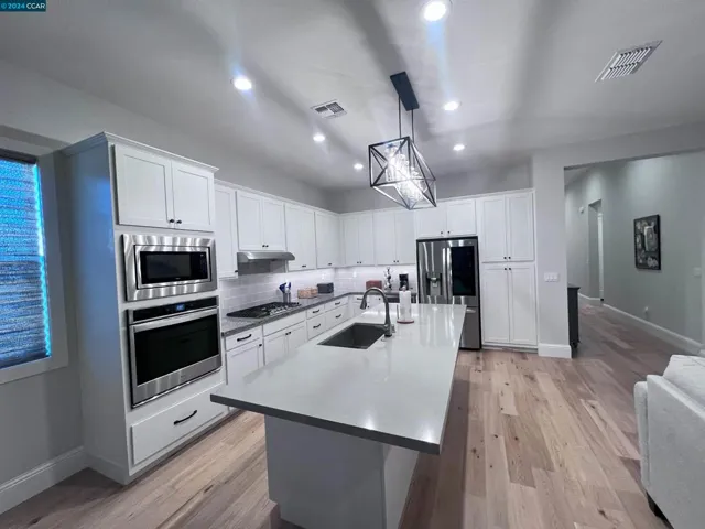 252 Golden State Pkwy, Oakley, California 94561